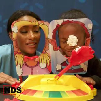 Slagroom Katapult – Taart-in-gezicht Spel