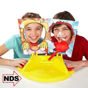 Slagroom Katapult – Taart-in-gezicht Spel